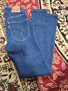 Levi's Women's Dark Blue Straight Leg Jeans
